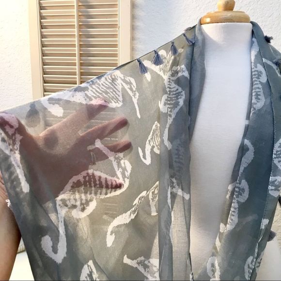 Seahorse Print Tassel Trimmed Lightweight Gray Infinity Scarf NWT - Picture 4 of 5